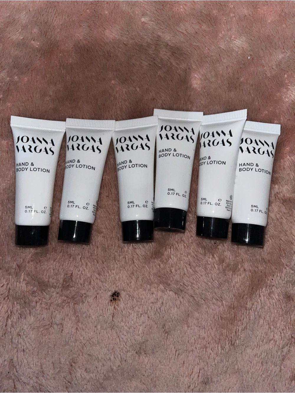 White Hand & Body Lotion - White Travel Tubes (5ml)